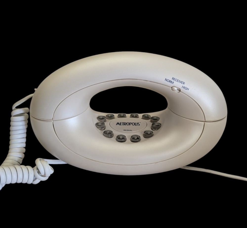 Conair Metropolis Slim Designer Telephone Pearl White Donut Y2K Corded Phone